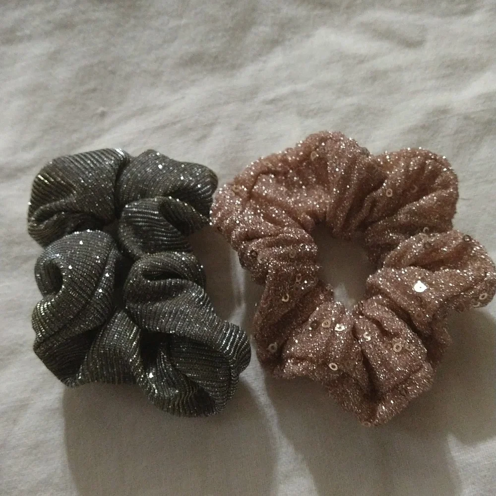 Sparkle and Shine Hair scrunchies - Picture 3 of 5